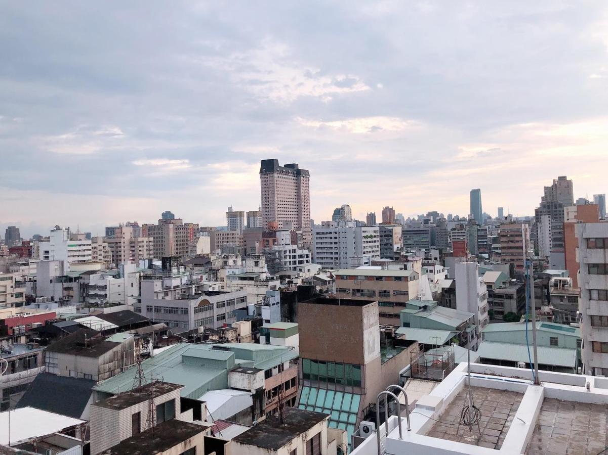 City Center Hotel Đài Trung Ngoại thất bức ảnh