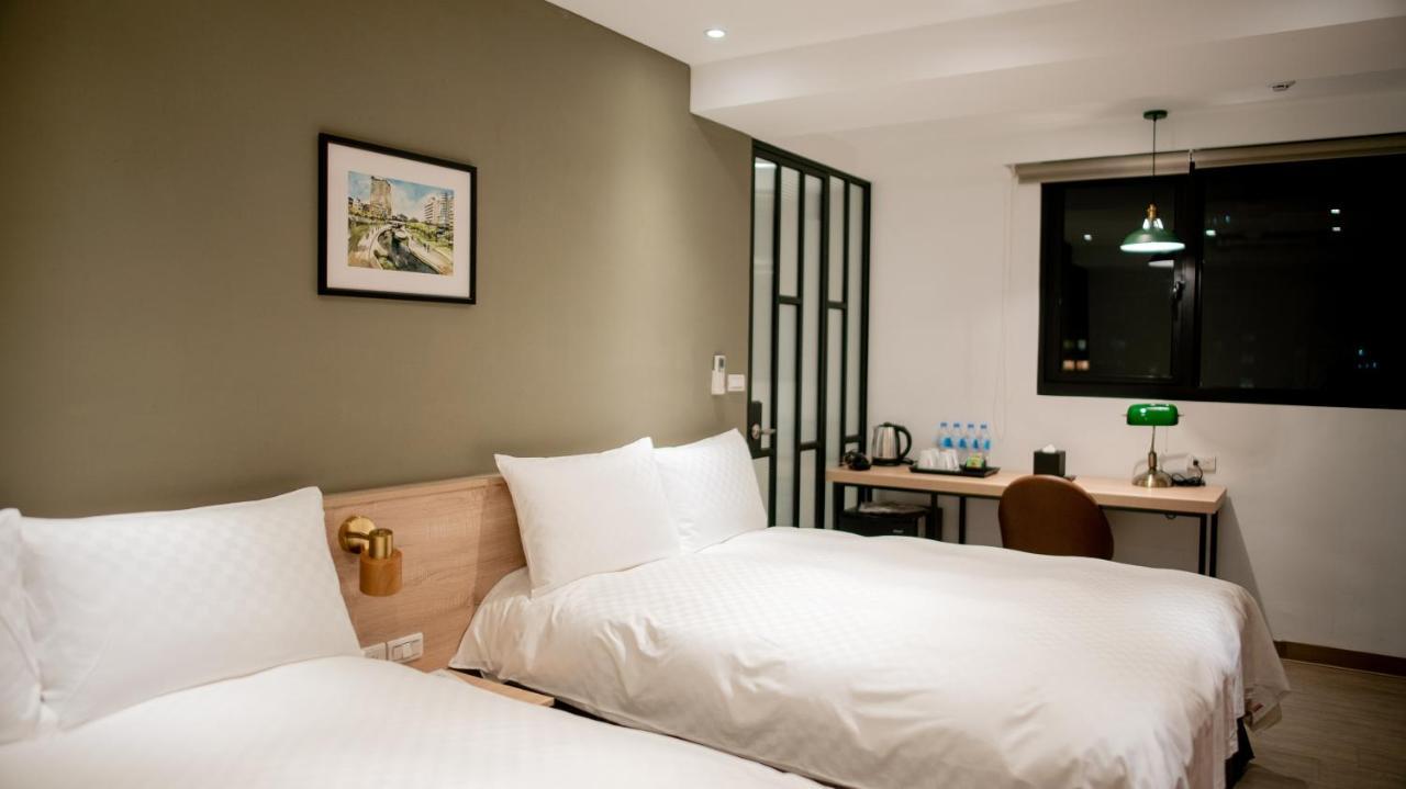 City Center Hotel Đài Trung Ngoại thất bức ảnh
