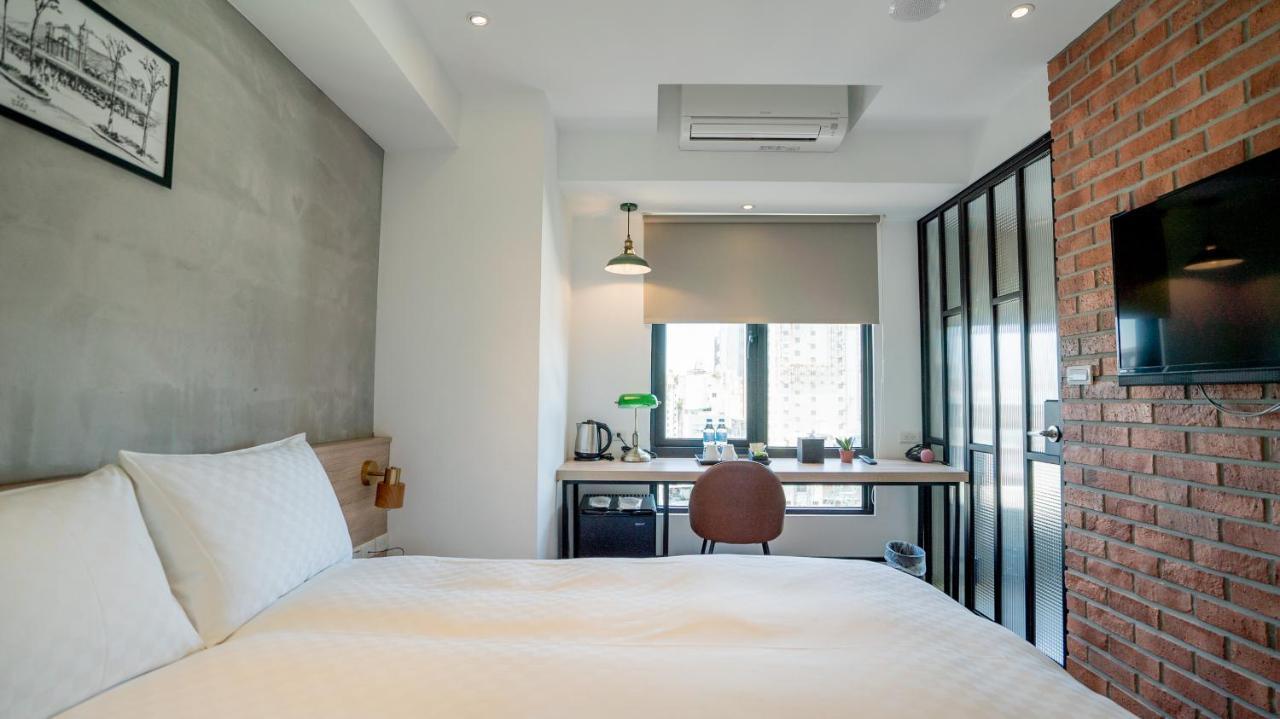 City Center Hotel Đài Trung Ngoại thất bức ảnh
