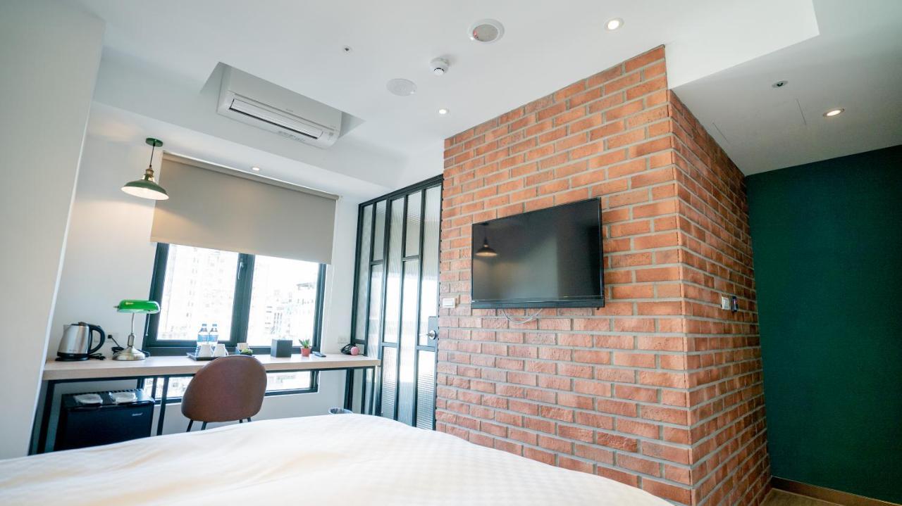 City Center Hotel Đài Trung Ngoại thất bức ảnh