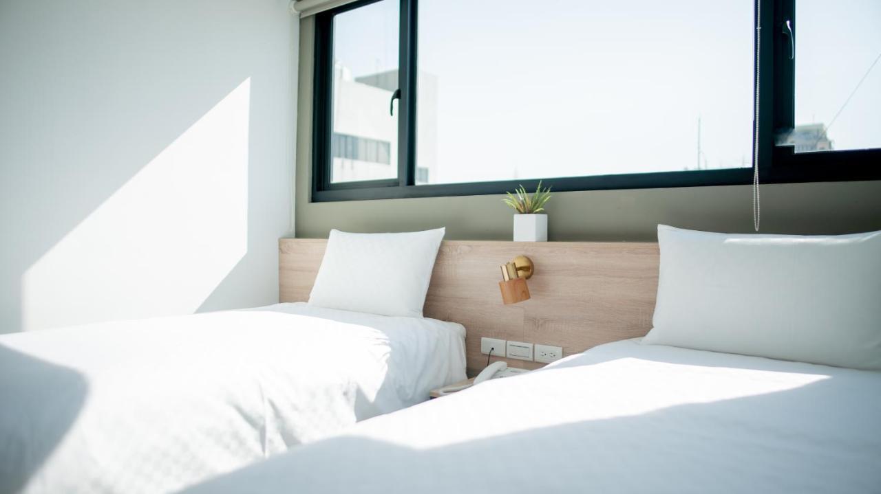 City Center Hotel Đài Trung Ngoại thất bức ảnh