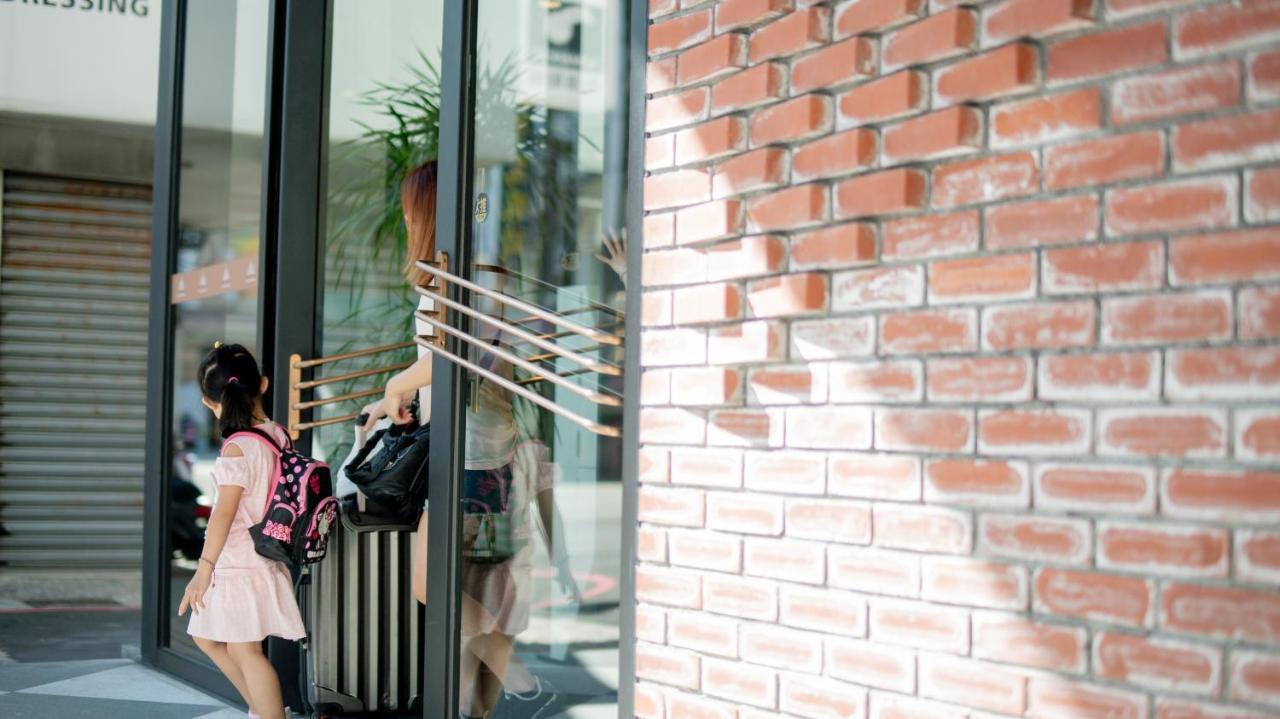 City Center Hotel Đài Trung Ngoại thất bức ảnh